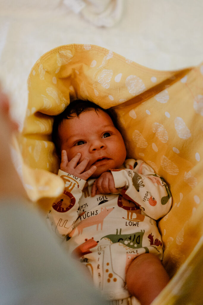 Fotograf-Judith fotografiert-Newborn-Babyshooting-Buchholz in der Nordheide-Homestory