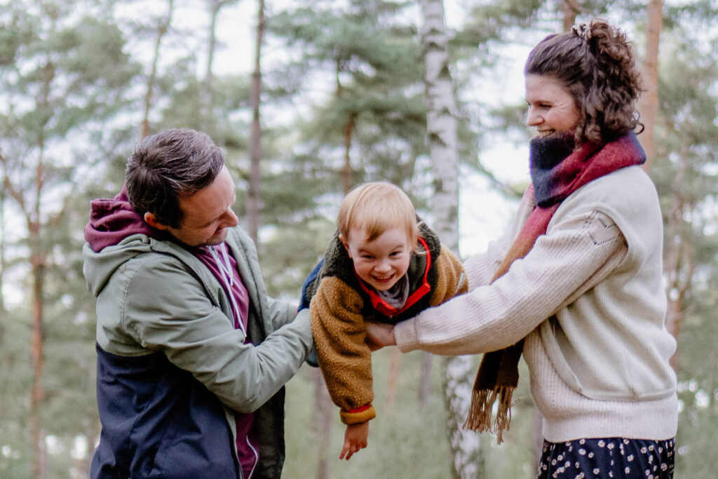 Fotografin-judith-fotografiert-Brunsberg-Familienfotoshooting-Herbst